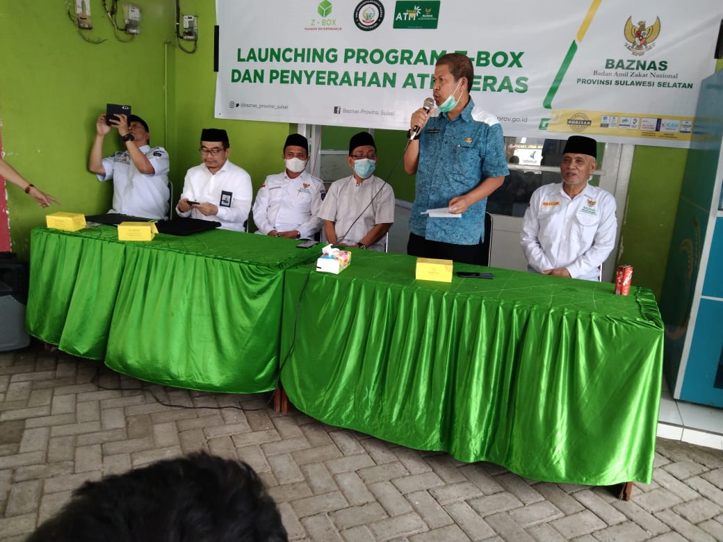 Penyerahan Bantuan Mesin ATM Beras dan Penyerahan Bantuan Operasional Baznas Sulsel kepada Baznas Tana Toraja