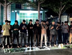 Unjuk Rasa HSP 2023: HMI Cabang Makassar Gelar Sholat Gaib & Doa untuk Palestina