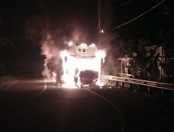 Diduga Korsleting, Bus Litha Tujuan Mamuju Makassar Hangus Terbakar