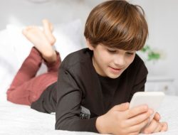 Australia Resmikan UU Larang Anak di Bawah 16 Tahun Main Medsos