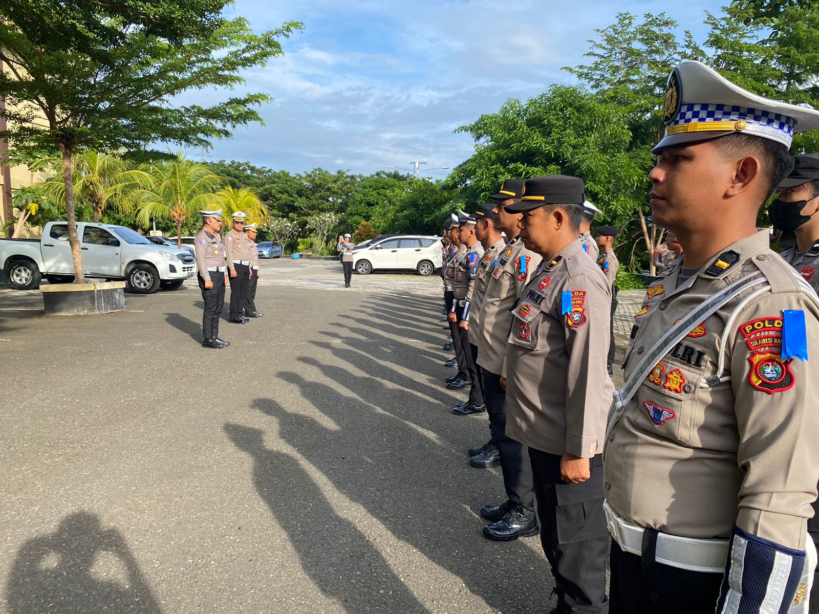 Dirlantas Polda Sulbar Kombes Pol Wahid Kurniawan saat pelaksanaan apel pengecekan pelaksanaan operasi patuh 2025, Selasa (15/7/25) di Mapolda Sulbar