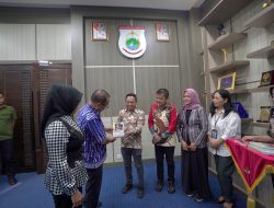 Gerakan Baca 20 Buku di Sulbar Tuai Dukungan, Penerbit Nuansa Cendekia Beri Sumbangan