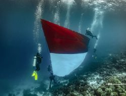 Pertamina Patra Niaga Sulawesi Rayakan HUT RI ke-80 dengan Pembentangan Bendera Merah Putih Terbesar di Bawah Laut