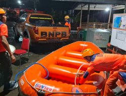 BPBD Sulbar Siagakan TRC dan Peralatan Perahu Karet Akibat Banjir di Beberapa Titik di Kota Mamuju