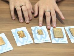 Harga Emas Hari Ini Tembus Rp 2,4 Juta per Gram