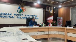 Plt Kepala BPS Sulbar M.La'bi saat memimpin berita resmi Statistik, Rabu (1/10/25). (Foto: Sudirman/Rakyatsulbar.com)