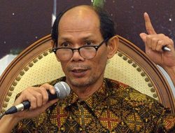 “Kedaulatan Ekonomi harus Kita Raih: Dr. Ichsanuddin Noorsy Ungkap Kerentanan Ekonomi Politik RI ditengah Persaingan Global”
