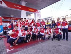 Pertamina Patra Niaga Sulawesi Hadirkan Santa Claus di SPBU Manado, Warnai Natal dengan Pengalaman Berbeda