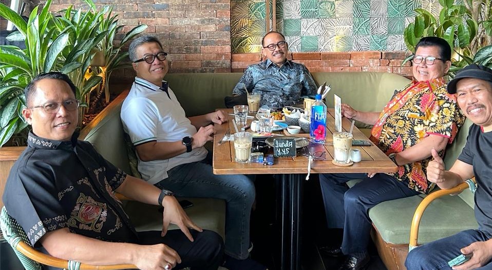 Gubernur dan Mantan Gubernur Sulbar Bertemu