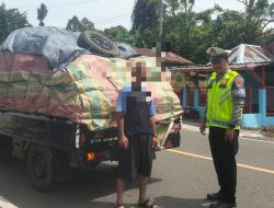 Polresta Mamuju Berikan Teguran Tertulis kepada Pengendara Overload