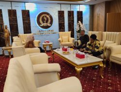 Ketua dan Wakil Ketua DPRD Sulbar Kunjungi DPRD Jawa Barat