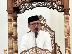 Suhardi Duka Tunai Salat Tarawih Perdana di Masjid Suada Mamuju, Suhardi Duka: Ramadan Momen Perbaiki Diri dan Hubungan Sosial