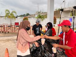 Pertamina Patra Niaga Regional Sulawesi Hadirkan Program Berbagi Takjil di 178 SPBU Selama Ramadan