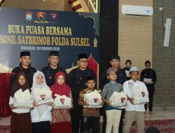 Satuan Brimob Polda Sulsel Bagikan 1.000 Paket Ramadan untuk Anak Yatim