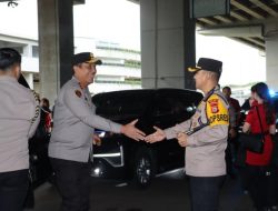Kapolres Maros Dampingi Kapolda Sulsel Tinjau Pos Pelayanan Bandara Sultan Hasanuddin, Pantau Arus Mudik Jalur Udara