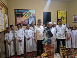 Tebar Berkah Ramadan, Sat Resnarkoba Polres Maros Bagikan Takjil dan Beri Santunan kepada Santri