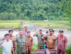 Gubernur Andi Sudirman Apresiasi Program TNI Bangun Jembatan untuk Akses Warga