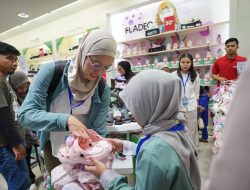 Pertamina Patra Niaga Regional Sulawesi Gelar SEBARAN 5.0, Ajak Anak Yatim Belanja Baju Lebaran