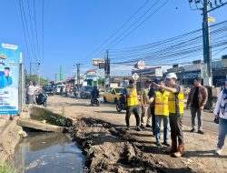 Kabar Baik, Melalui Dinas BMBK Pemprov Sulsel Mempertegas Ruas Jalan Mongcolloe Dilakukan Pembenahan Jalan Sebelum Dimulainya MYC Paket 6
