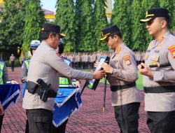 Penyerahan Penghargaan Pelaksanaan Operasi Ketupat 2026, Kapolda Sulsel Apresiasi Kinerja Polres Jajaran