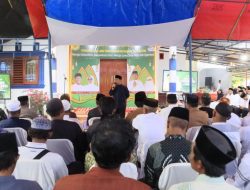 Safari Ramadhan di Kalaena, Bupati Irwan Umumkan Perubahan Skema Bantuan Bedah Rumah
