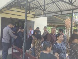 Hadirkan Rasa Aman, Polres Maros Amankan Ibadah Jumat Agung