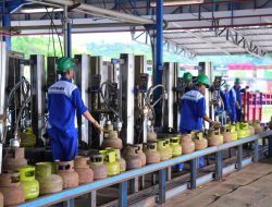 Pertamina Patra Niaga Regional Sulawesi Pastikan Keandalan Sarfas dan Stok LPG Melalui Kunjungan Manajemen di Kendari