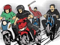 Geng Motor Tebas Bocah Saat Nongkrong
