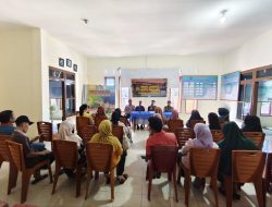 Bhabinkamtibmas Polsek Soreang Sosialisasikan Layanan 110 Lewat Program Jumat Curhat di Ujung Baru