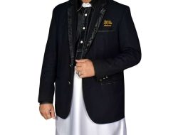 KH. Amirullah Amri: Menyatukan Ilmu, Adab, dan Karya untuk Umat