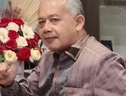 Ketika Penguji Ujian Promosi Doktor Sebut “Yang Terhormat” Berkali-kali: Itu Siasat atau Topeng Palsu? Bikin Rontok Marwah dan Sakralnya Sidang Promosi Doktor