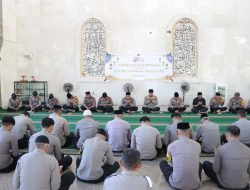 Polres Maros Panjatkan Dzikir dan Doa Bersama Jelang Hari Bhayangkara Ke-80, Memohon Keberkahan dan Keselamatan dalam Bertugas