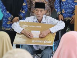 Korban Kebakaran hingga Pasien IGD, Bantuan untuk Lansia Datang di Waktu yang Tepat