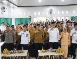 Hadiri Sertijab Kemenag Lutim, Bupati Irwan Tekankan Pentingnya Sinergi untuk Pelayanan Keagamaan