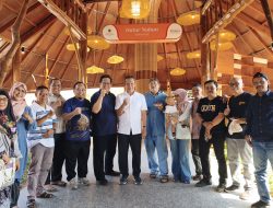 Anggota Komisi X DPR RI La Tinro La Tunrung Kagumi Konsep dan Naluri Bisnis Mang Engking Gowa