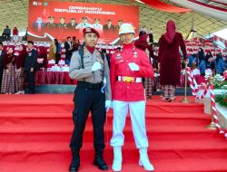 Haru dan Bangga, AKP Imran Bertugas Bersama Putranya di Upacara HUT ke-81 RI