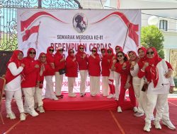 Perempuan Indonesia Maju Sulsel Gelar Upacara Bendera, Dorong Perempuan Cerdas dan Mandiri