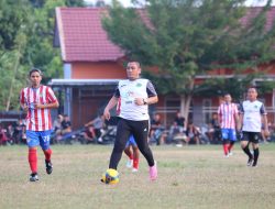 Buka Turnamen Sepakbola Wotu, Bupati Irwan Sumbang Hadiah Tambahan untuk Para Juara