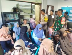 Polri Hadir untuk Masyarakat, Kapolsek Ujung Apresiasi Bhabinkamtibmas Dampingi Cek Kesehatan Lansia