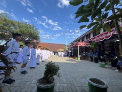SD Inpres Karema Gelar Upacara HUT RI ke-81