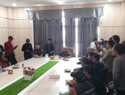Kejari Luwu Timur Terima Aspirasi Warga dan Tegaskan Komitmen Profesional Tangani Perkara