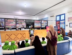 Dari Rambu hingga Helm, Polres Parepare Tanamkan Tertib Lalu Lintas Sejak Dini