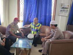 Satlantas Polres Pangkep Beri Edukasi Keselamatan Berlalu Lintas bagi Petugas Damkar