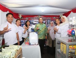 Usai Buka Pekan Expo K-UMKM Sulsel, Bupati bersama Wabup Lutim Sapa Peserta Pameran
