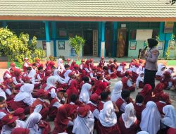 Edukasi Anti-Bullying, Sat Binmas Polres Parepare Hadir Jadi Guru Tamu di UPTD SDN 10