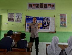 Bhabinkamtibmas Polsek Bacukiki Sosialisasi SMA Kemala Taruna Bhayangkara di SMPN 9 Parepare
