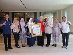 Berkat Program Pro-Rakyat, Bupati Irwan Raih Penghargaan Bergengsi dari PWI Sulsel
