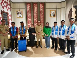 Gubernur SDK Berangkatkan Lima Imam Umroh, DPRD Berharap Jumlah Penerima Bertambah