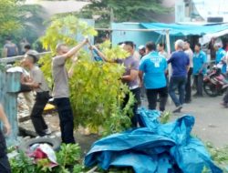 Polsek Ujung Libatkan Personil Lakukan Karya Bakti Bersihkan Lingkungan