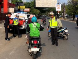 Tebar Kepedulian, Subdit Gakkum Ditlantas Polda Sulsel Hadir Lewat Aksi Jumat Berbagi